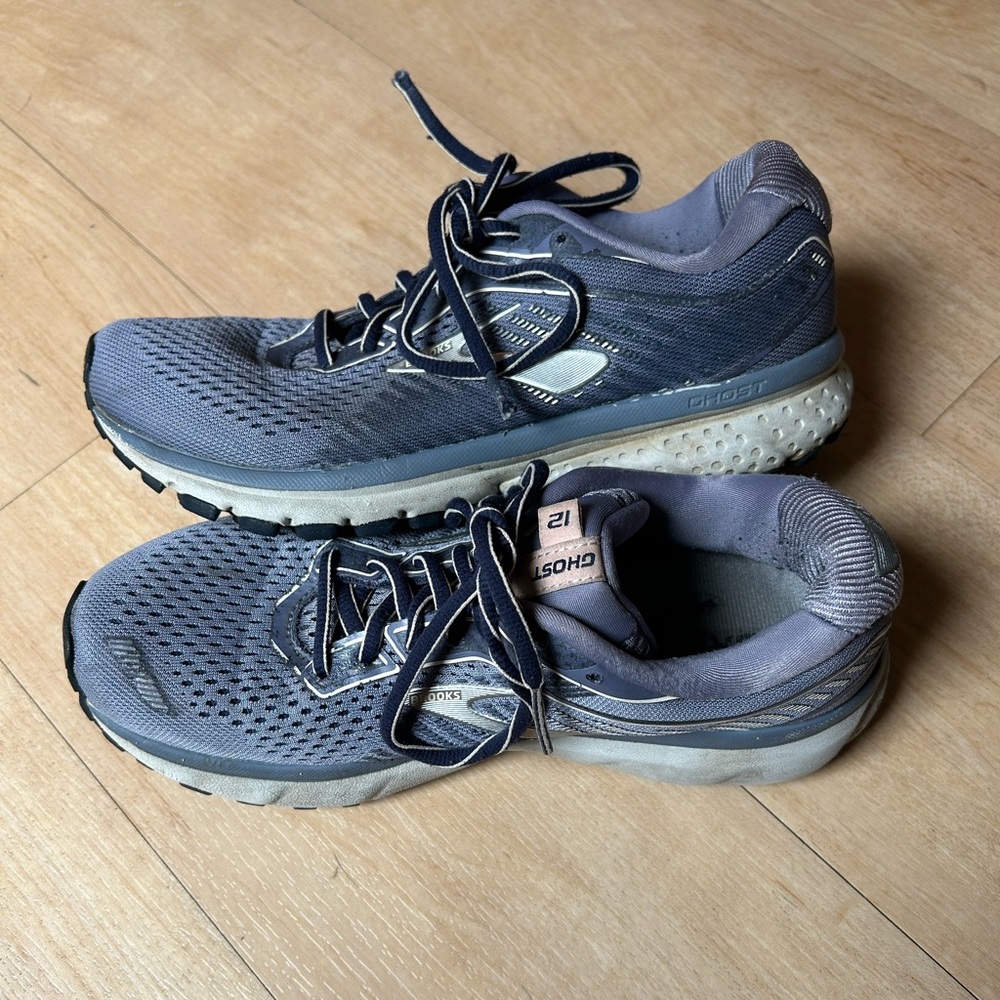 Brooks Ghost 12 Running Shoes - Gray